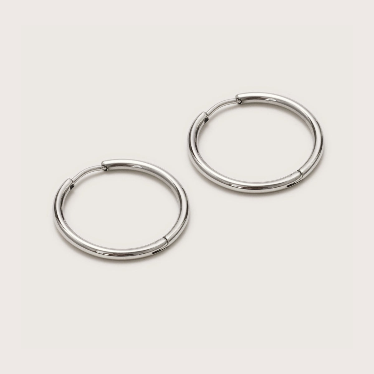 Silver Ultimate Midi Hoops 20mm close-up showing hoop profile